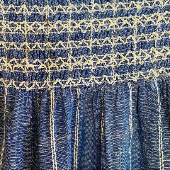 Blue Island cropped pant with tassel detail size SMALL - Picture 8 of 8